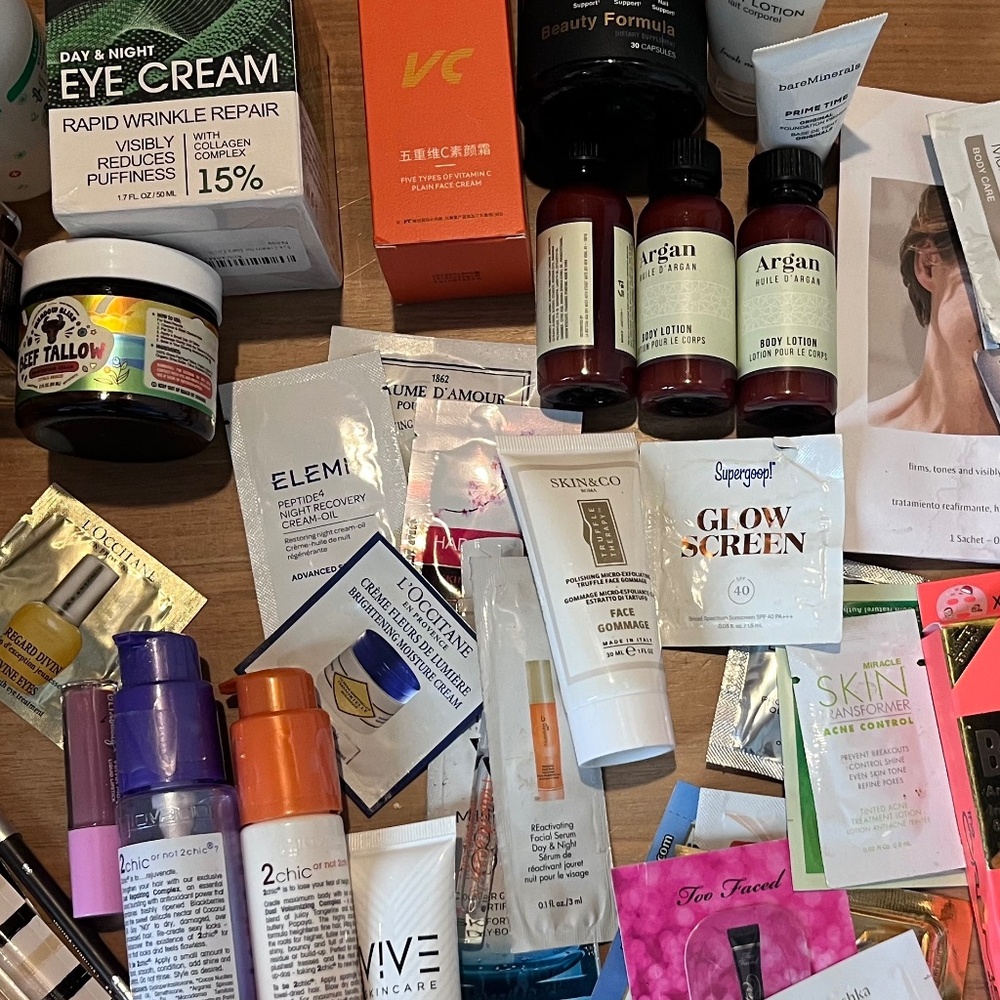 Beauty Bundle MYSTERY Box Skin Care, Make Up Hair Care, etc - Picture 4 of 5
